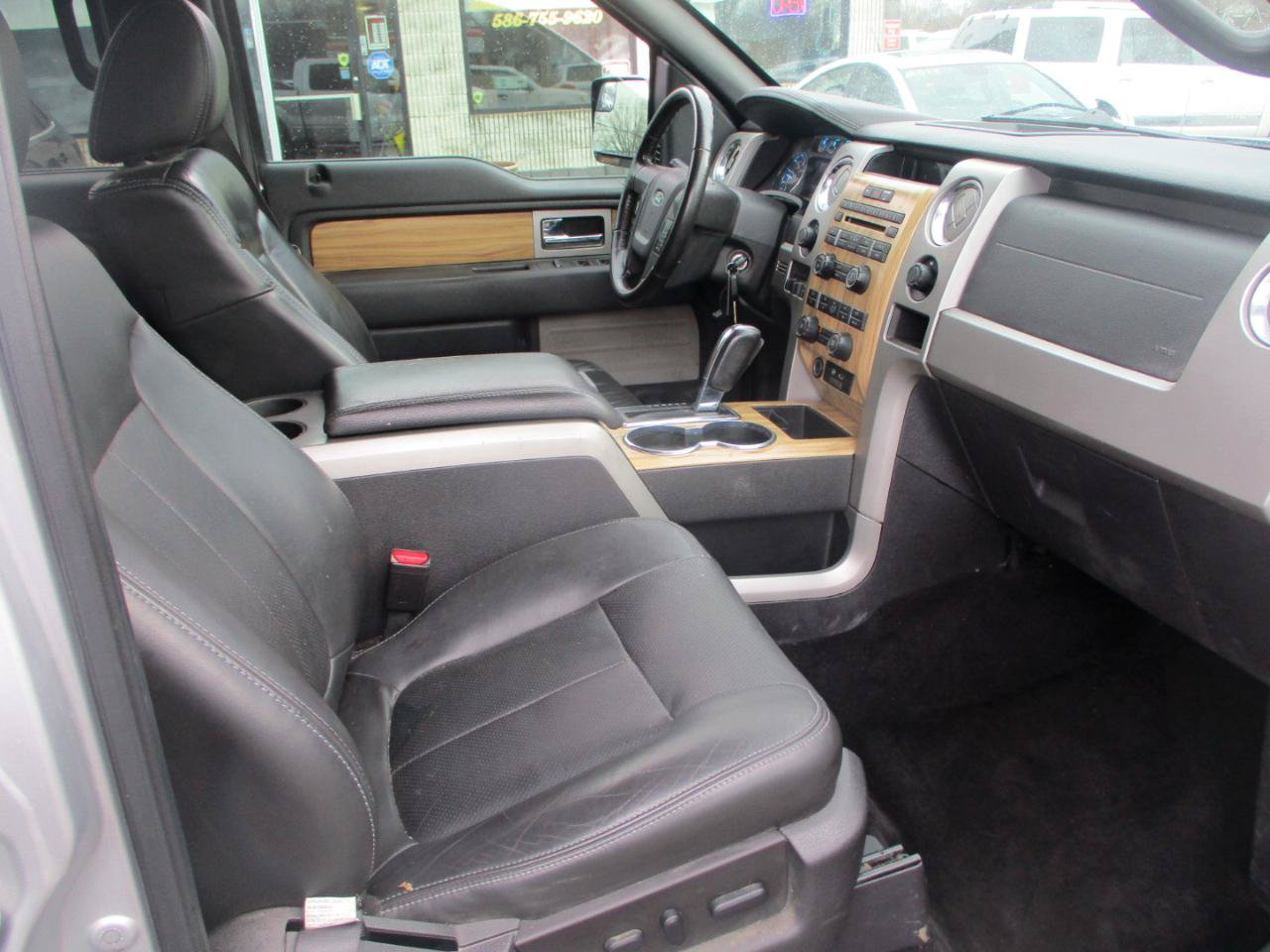 Used 2011 Ford F150 Lariat w/ Lariat Plus Pkg AWD/4WD image 8