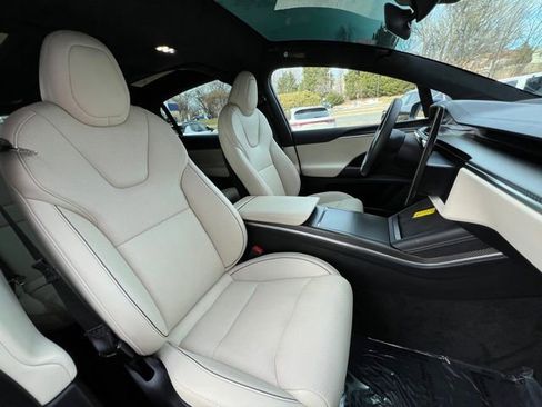 Used 2024 Tesla Model X Plaid image 35