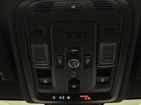 Used 2023 GMC Yukon XL Denali Ultimate w/ LPO, Floor Liner Package AWD/4WD image 46