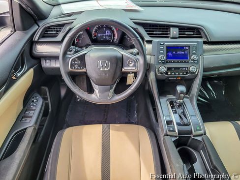 Used 2018 Honda Civic Sport image 13