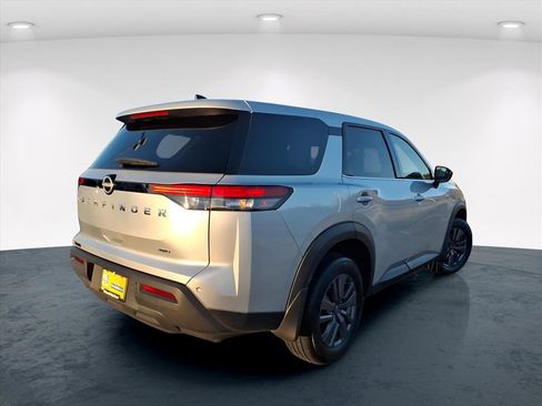 Used 2024 Nissan Pathfinder S w/ Cargo Package image 24