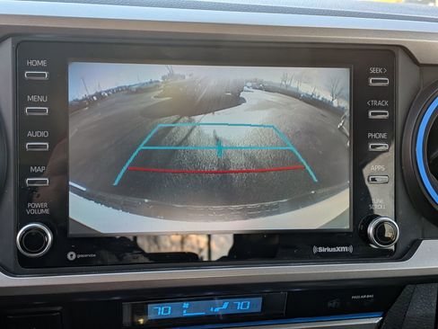 Used 2022 Toyota Tacoma SR5 w/ Technology Package image 28