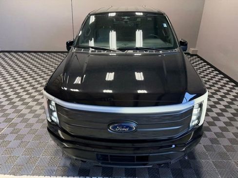 Used 2023 Ford F150 Lightning Lariat image 5