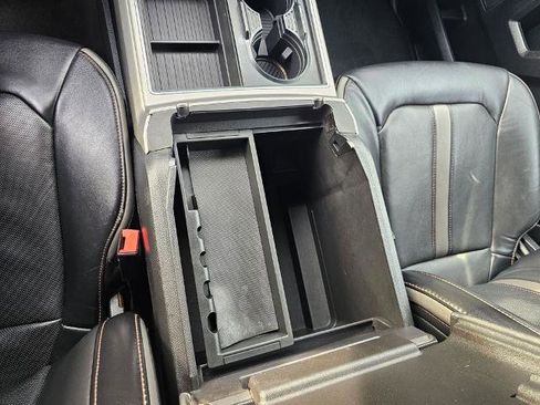 Certified 2021 Ford F350 Platinum w/ Tremor Off-Road Package image 32