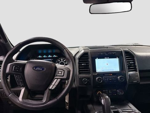 Used 2018 Ford F150 XLT w/ Equipment Group 302A Luxury AWD/4WD image 22