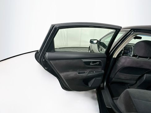 Used 2013 Nissan Altima 2.5 S FWD image 23