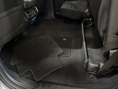 Used 2023 Ford F150 XLT w/ Equipment Group 302A High image 11