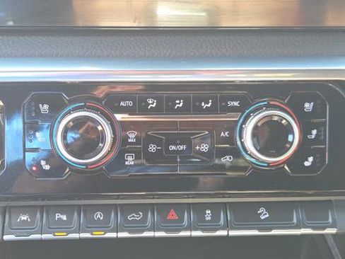 Used 2025 GMC Sierra 1500 Denali w/ Technology Package image 33