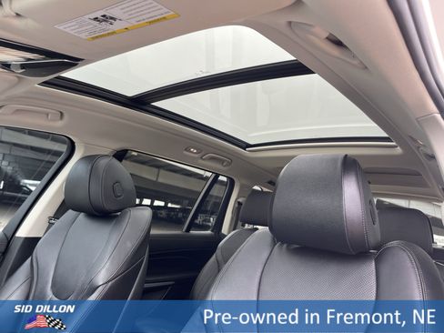 Used 2021 BMW X7 xDrive40i w/ Premium Package 2 image 9