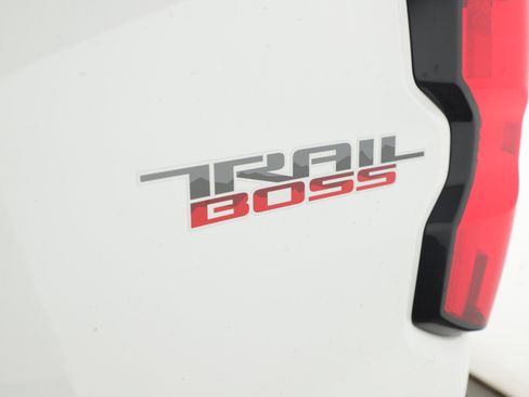 Used 2023 Chevrolet Colorado Trail Boss w/ Advanced Trailering Package image 3