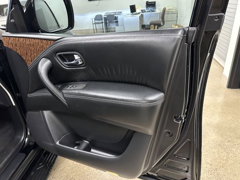 Used 2020 Nissan Armada SL w/ Premium Package image 78