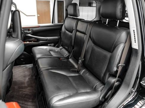 Used 2014 Lexus LX 570 4WD image 40