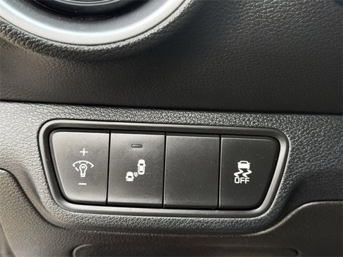 Used 2023 Kia Forte GT-Line image 23