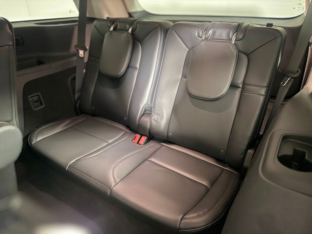 Used 2025 Lincoln Aviator AWD w/ Jet Appearance Package image 26