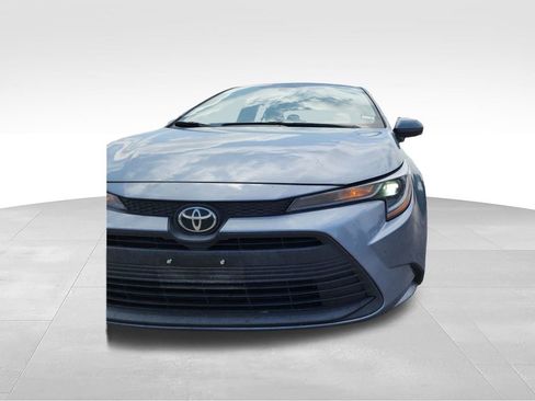 Used 2023 Toyota Corolla LE FWD image 11