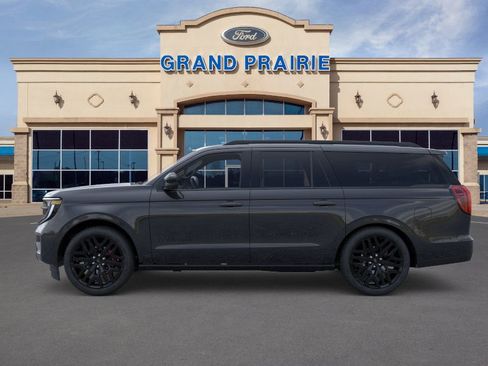 New 2026 Ford Expedition Max Platinum image 3