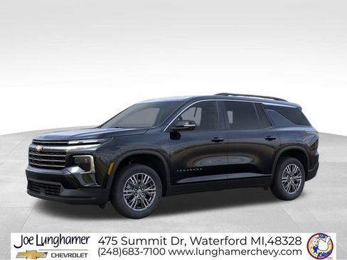 New 2026 Chevrolet Traverse LT w/ Driver Confidence Package AWD/4WD image 2