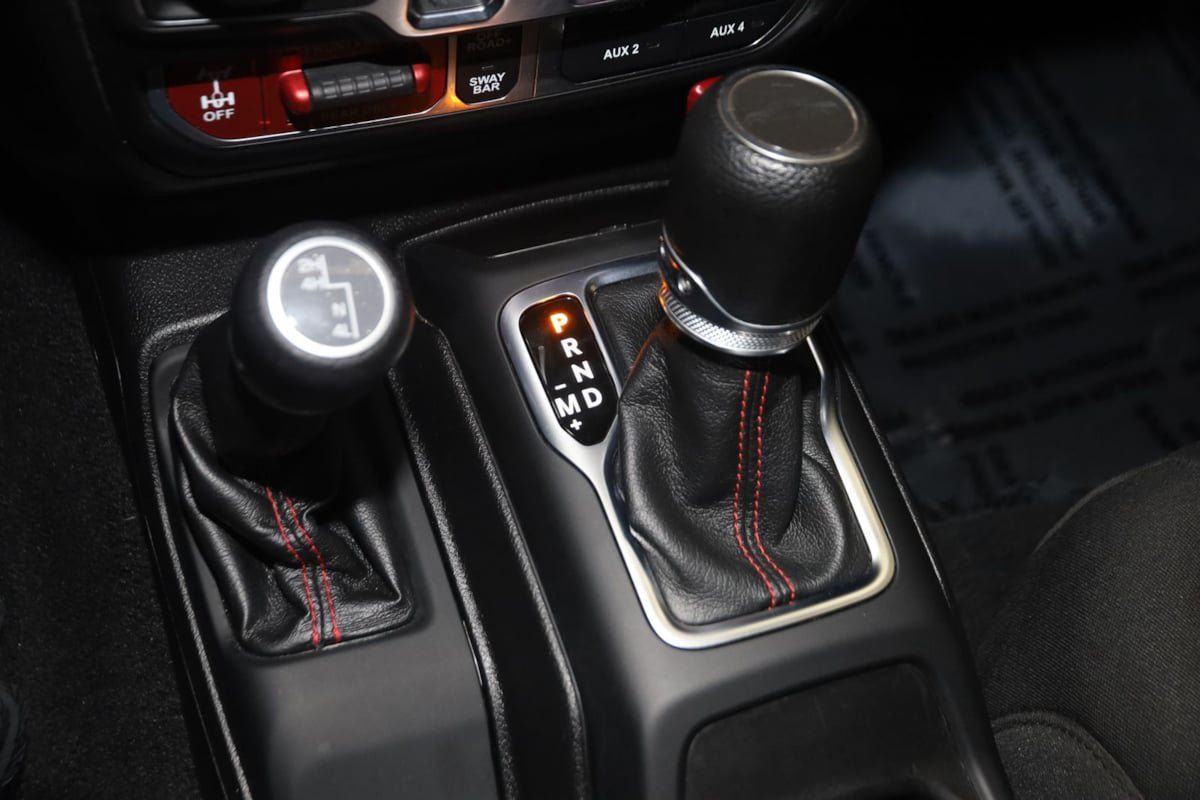 Used 2021 Jeep Gladiator Rubicon AWD/4WD image 7
