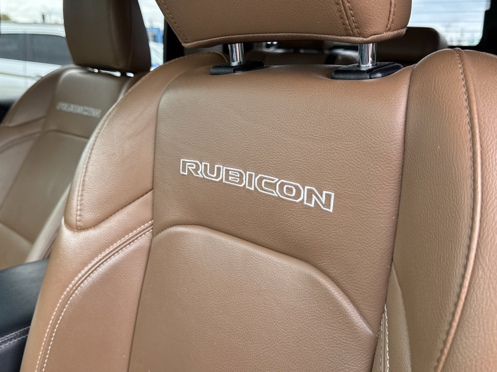 Used 2020 Jeep Gladiator Rubicon w/ Dual Top Group AWD/4WD image 30