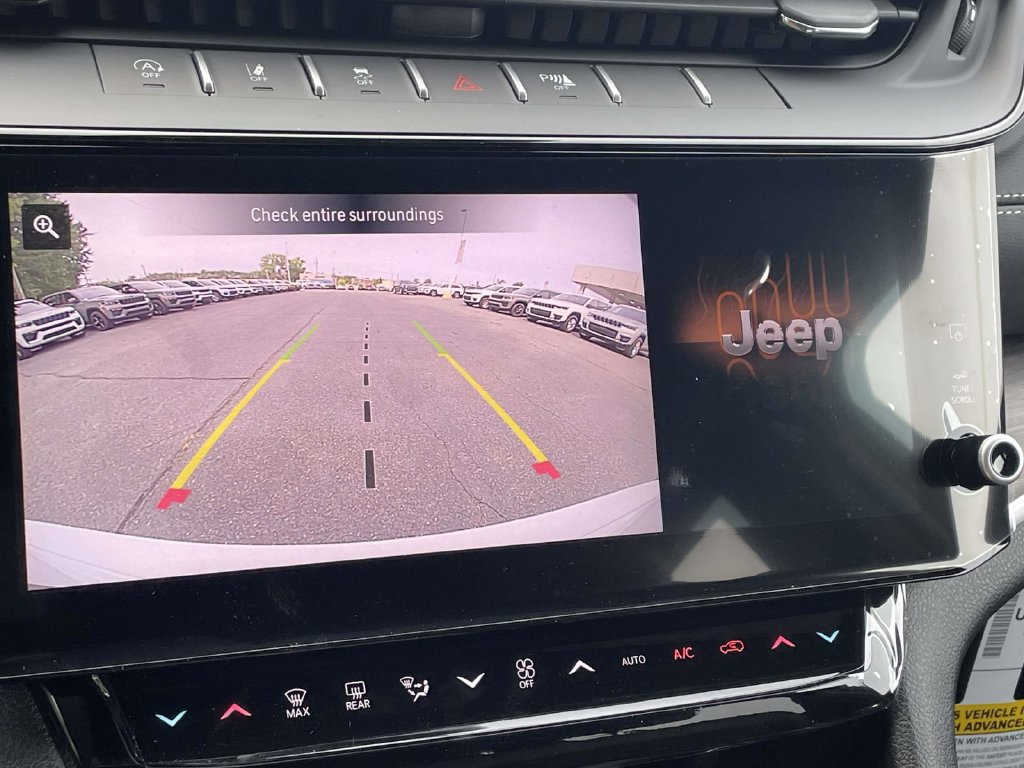 New 2027 Jeep Grand Cherokee 4WD image 33