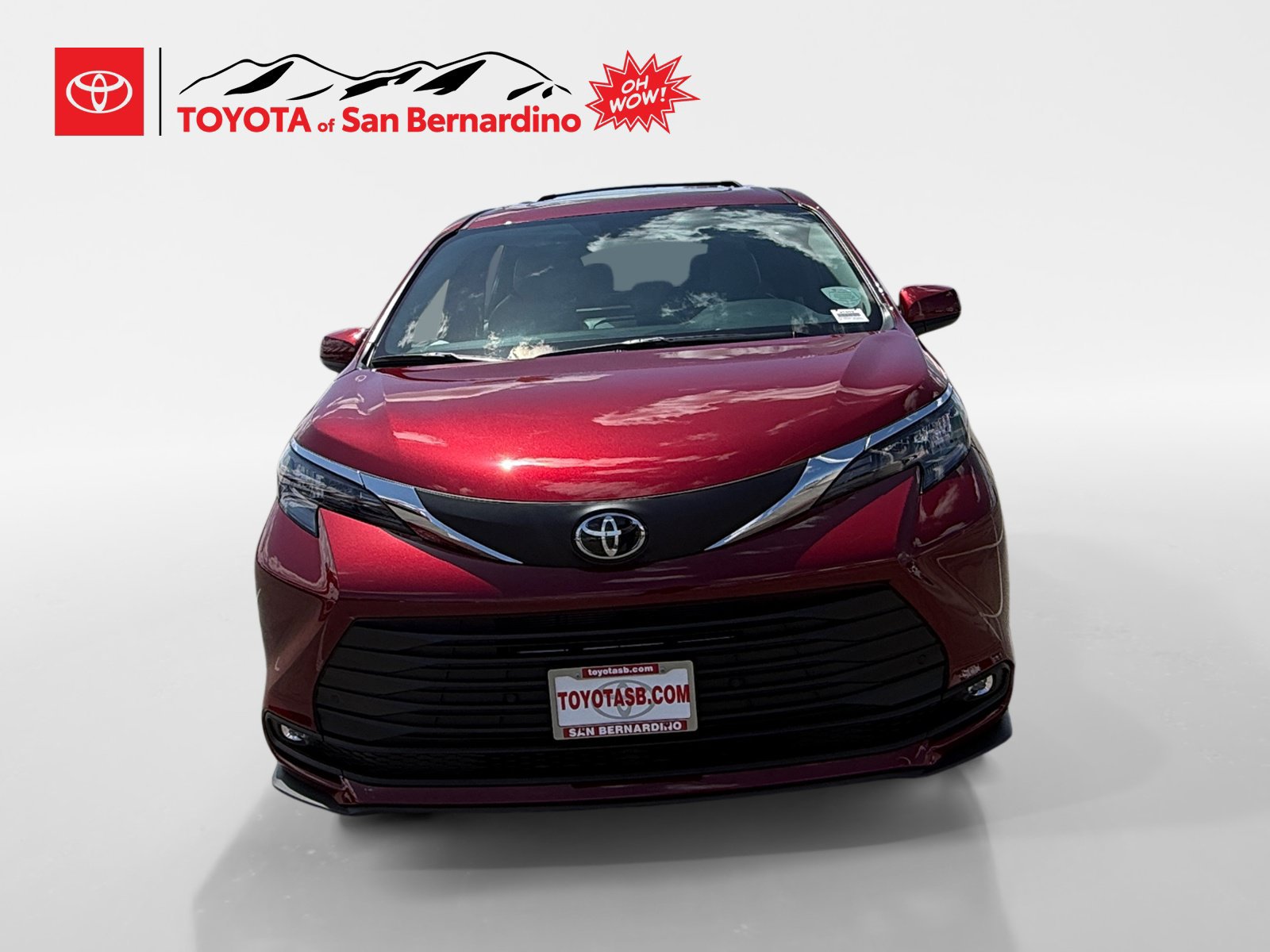 Certified 2026 Toyota Sienna XLE FWD image 8
