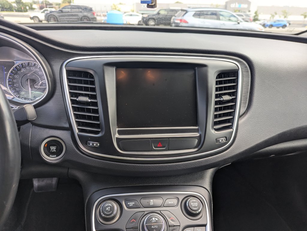 Used 2015 Chrysler 200 Limited w/ Convenience Group FWD image 24