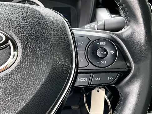 Used 2022 Toyota Corolla SE image 23