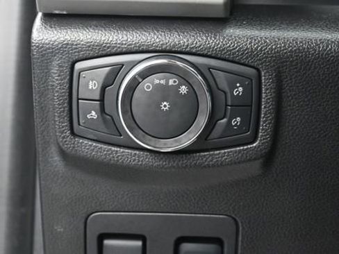 Used 2018 Ford F150 Lariat image 14