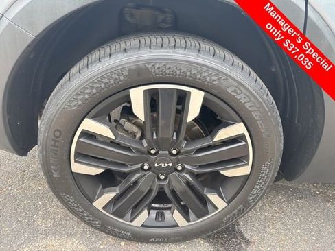 Used 2024 Kia Telluride SX Prestige image 10