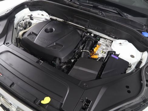 Used 2024 Volvo XC90 T8 Ultimate w/ Protection Package Premier image 22