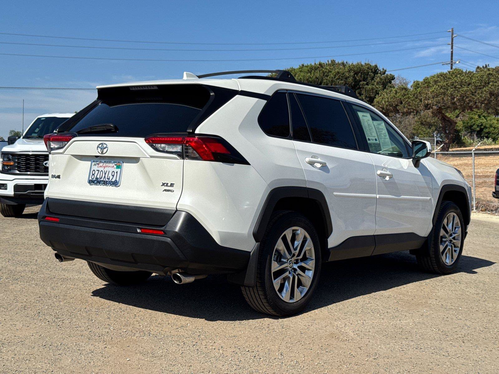 Used 2022 Toyota RAV4 XLE Premium w/ Carpet Mat Package (TMS) AWD/4WD image 13