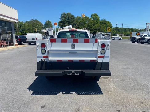 Used 2014 Chevrolet Silverado 3500 W/T RWD image 6