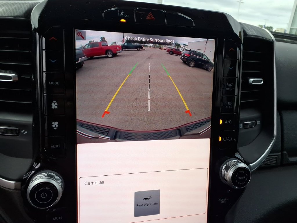 Used 2025 RAM 1500 Big Horn AWD/4WD image 13