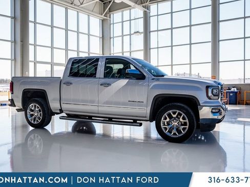 Used 2016 GMC Sierra 1500 SLT w/ SLT Premium Package image 30
