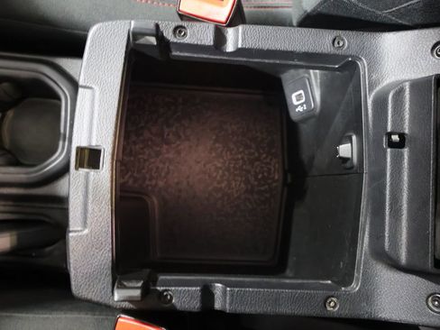 Used 2020 Jeep Gladiator Rubicon w/ Cold Weather Group image 35