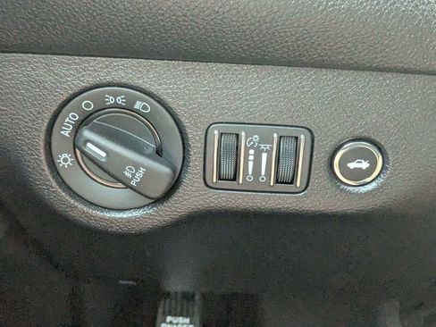 Used 2021 Dodge Challenger SXT w/ Blacktop Package image 21