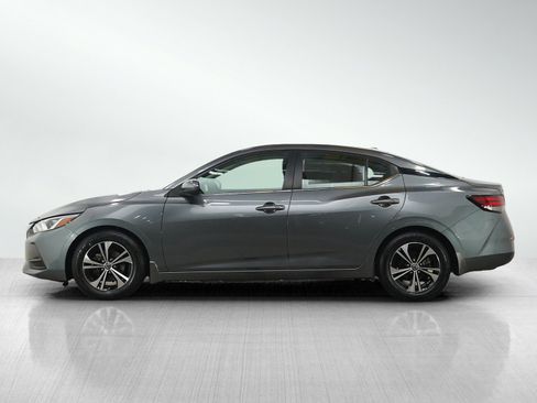 Used 2021 Nissan Sentra SV image 2