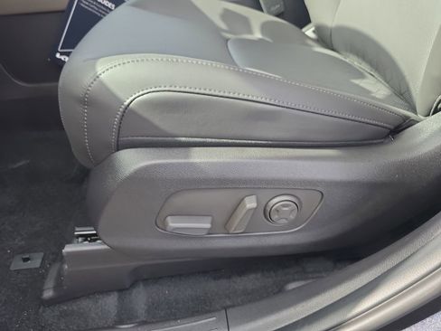 New 2026 Kia Carnival FWD image 21