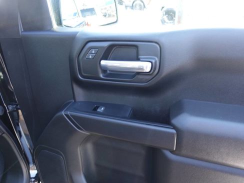 Used 2023 Chevrolet Silverado 1500 Custom image 33
