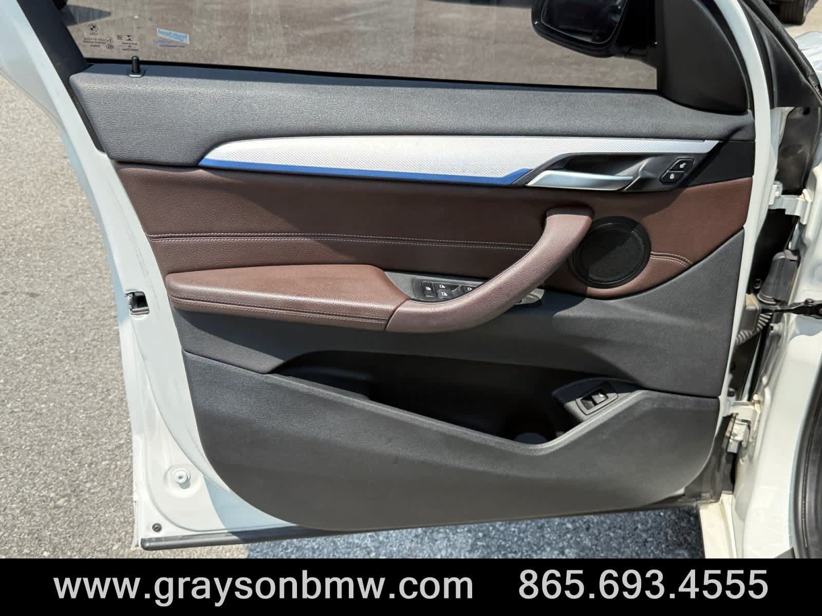 Used 2021 BMW X1 xDrive28i AWD/4WD image 15