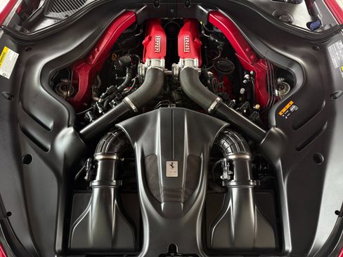 Used 2021 Ferrari Roma RWD image 41