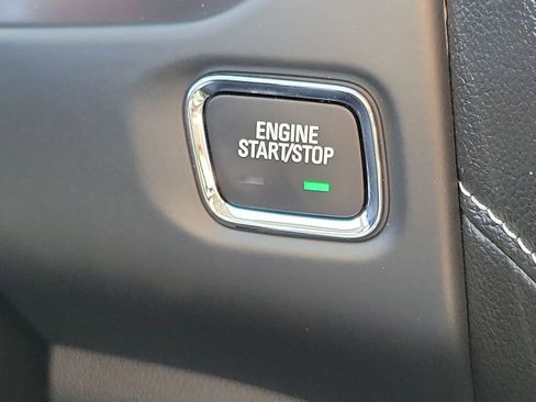 Used 2023 GMC Acadia SLE w/ Elevation Edition image 16