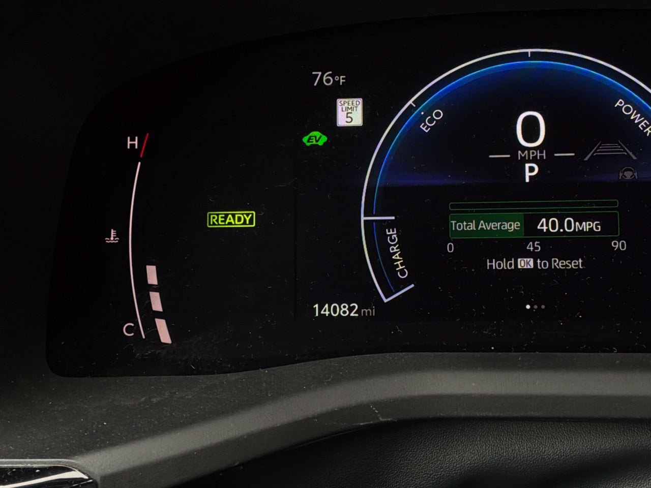 Used 2026 Toyota Camry SE FWD image 40