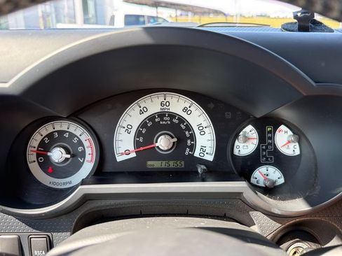 Used 2011 Toyota FJ Cruiser 4WD w/ Upgrade Pkg image 19