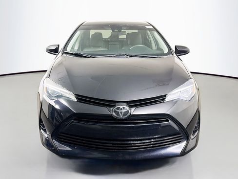 Used 2018 Toyota Corolla L image 2