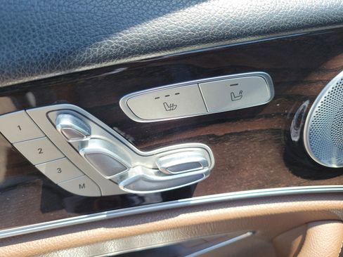 Used 2019 Mercedes-Benz E 300 image 14