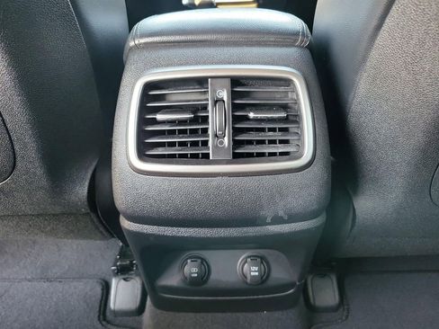 Used 2019 Kia Sorento EX image 13