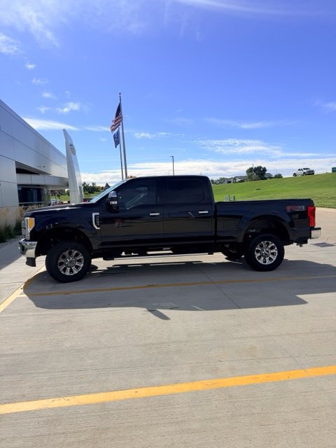 Used 2017 Ford F250 Lariat w/ Chrome Package AWD/4WD image 5
