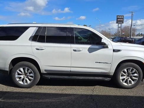 Used 2021 GMC Yukon Denali w/ Advanced Technology Package image 2