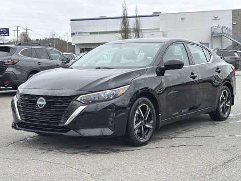Used 2024 Nissan Sentra SV image 7